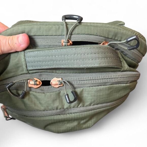 The North Face Surge Backpack Green 31L Laptop Travel School Bag main image 8